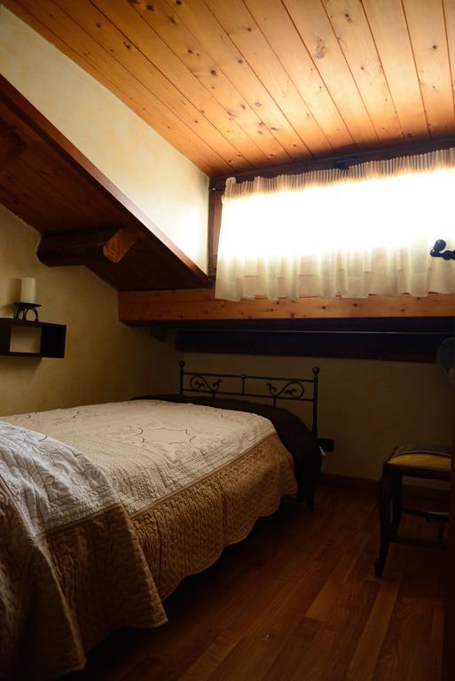 Alla Corte Dei Ventimiglia Montelepre Oda fotoğraf