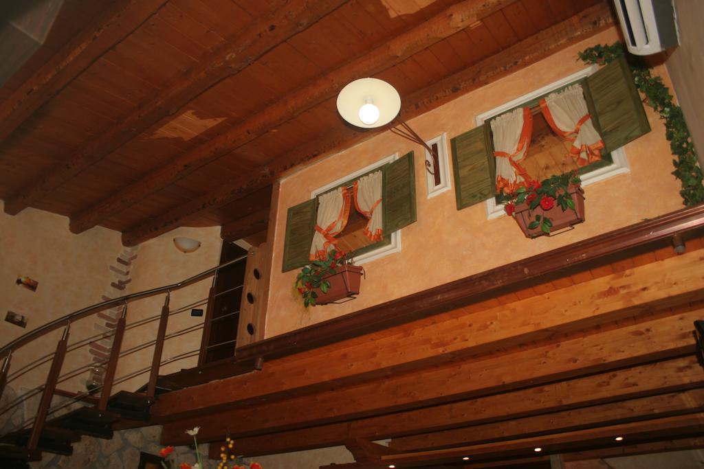 Alla Corte Dei Ventimiglia Montelepre Oda fotoğraf